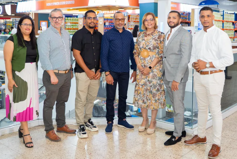 Plaza Lama inaugura su nuevo “Color Shop” en la Avenida Duarte con variedad y asesoría especializada