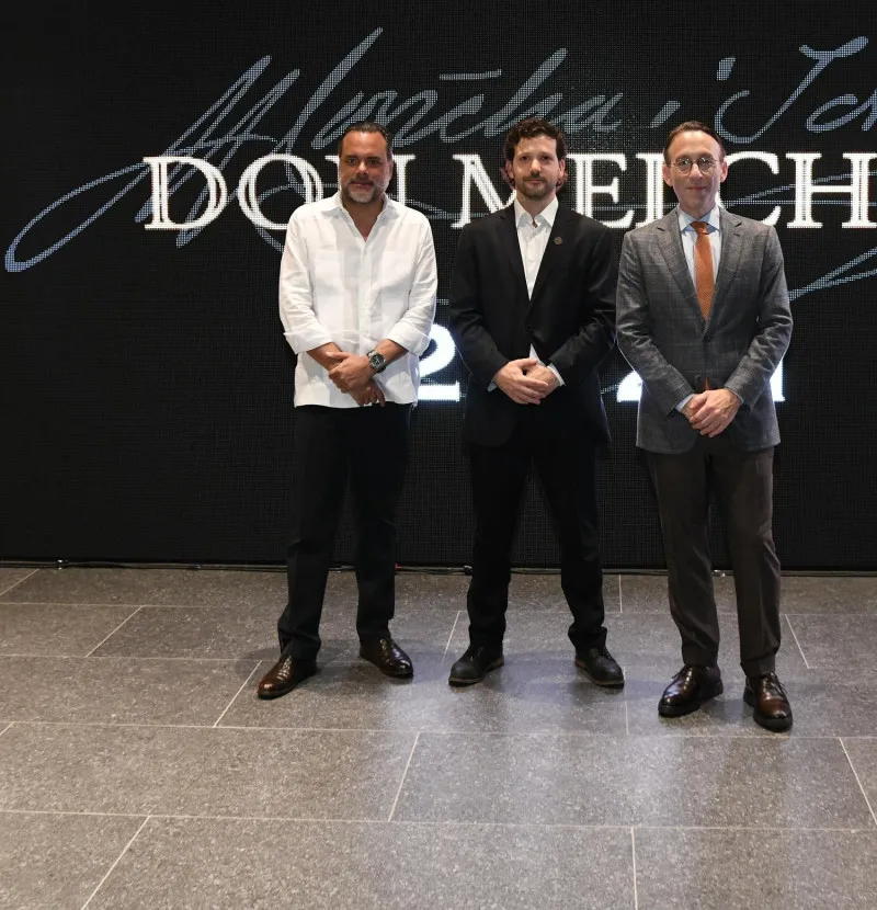 Catador celebra que Don Melchor 21 haya sido elegido “Vino del Año 2024”