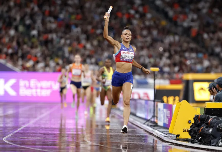 Lyles, McLaughlin y Jefferson-Wooden sellan el dominio de EE.UU. en los 4×100 metros