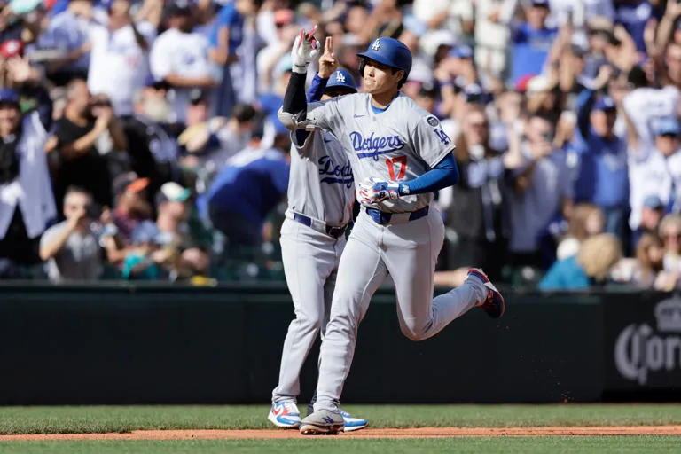Ohtani batea su jonrón 55 y rompe su récord personal con los Dodgers