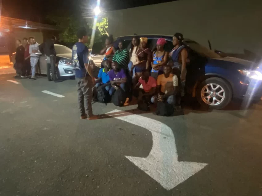 Ejército desmantela operación de transporte ilegal de indocumentados en Mao