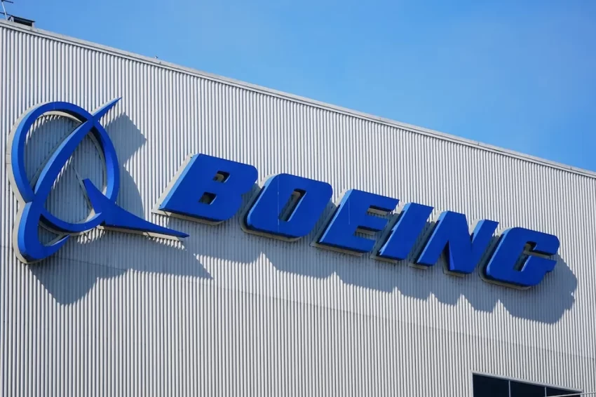 FAA propone multar a Boeing con US$3,1 millones por violaciones de seguridad