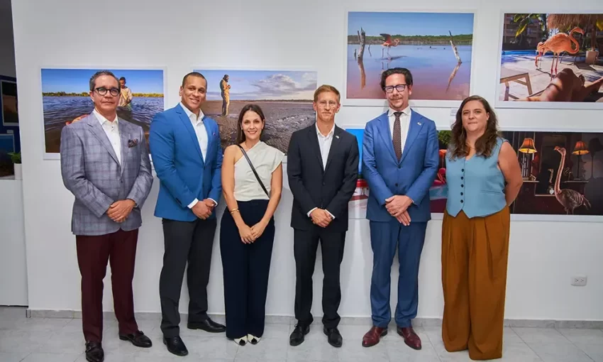 Alianza Francesa de Santiago inaugura exposición cultural en RD