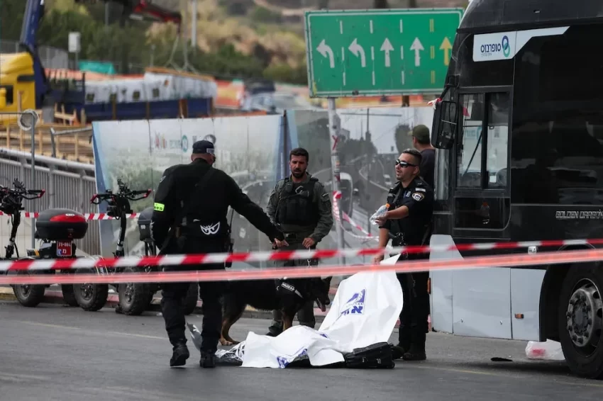 Tiroteo en Jerusalén deja al menos cuatro muertos, 15 heridos y atacantes neutralizados