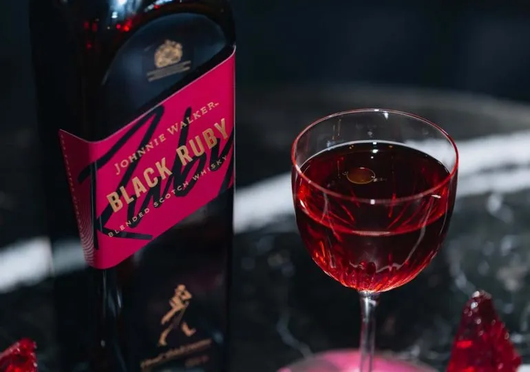 Johnnie Walker revela el lado más dulce de Black Label con el lanzamiento de Black Ruby en el marco de Days to Shine