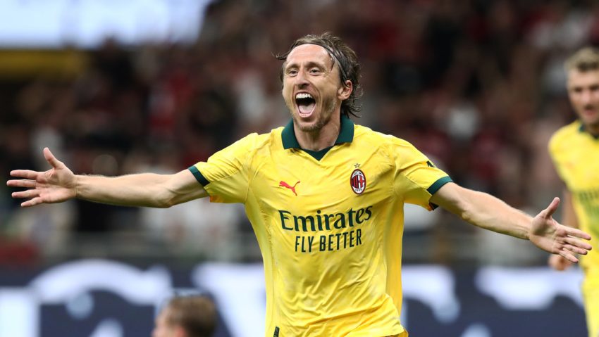 Luka Modric marca su primer gol con el Milan y bate un récord