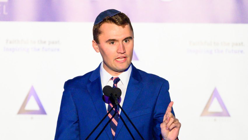 Periódico progresista de EE.UU.: "El legado de Charlie Kirk no merece luto"