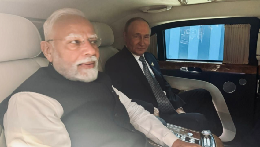 Putin y Modi se desplazan en la misma limusina de lujo rusa Aurus al lugar de sus negociaciones