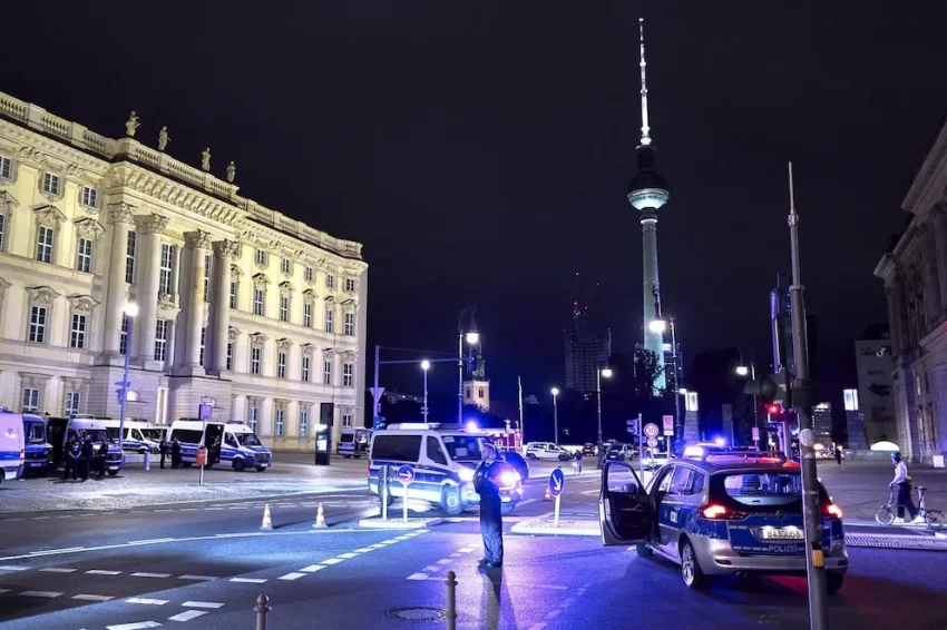 Una bomba sin explotar obliga a evacuar miles de personas en el centro de Berlín