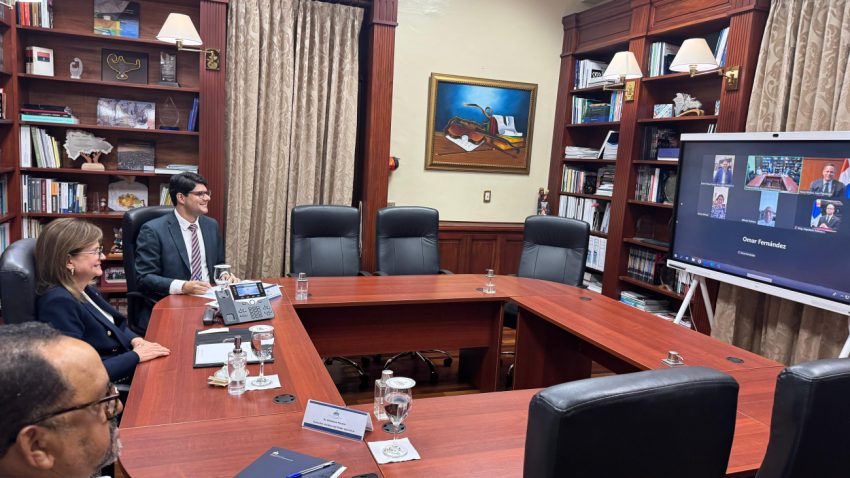 Vicepresidenta Raquel Peña encabeza reunión virtual del Consejo Nacional de la Magistratura