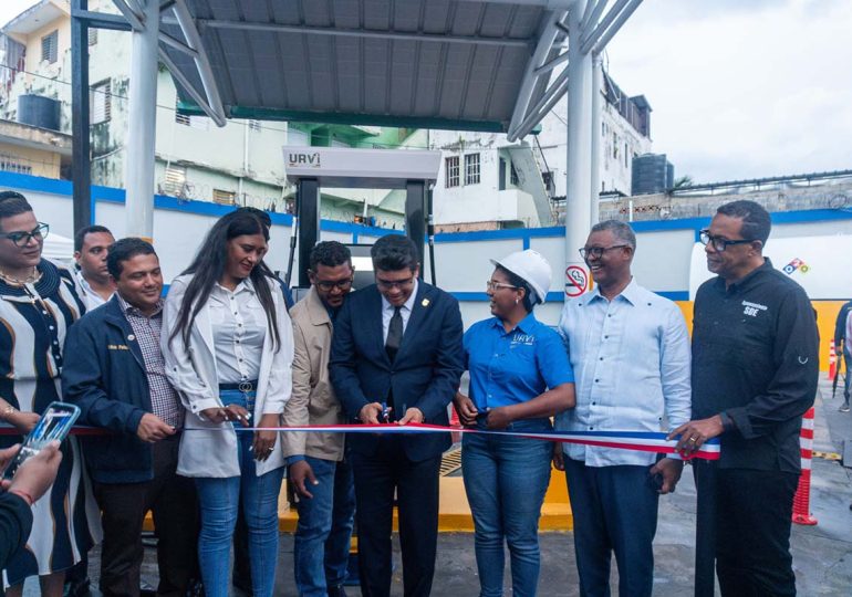 Alcalde Dío Astacio inaugura estación de combustible con modernos controles de transparencia