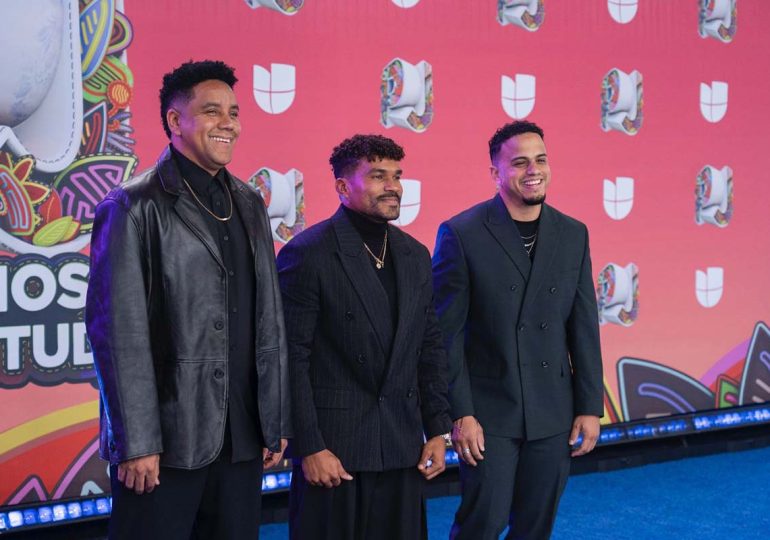 La agrupación Barak hace una pausa en su gira “Dios Fuerte” para compartir su energía en Premios Juventud