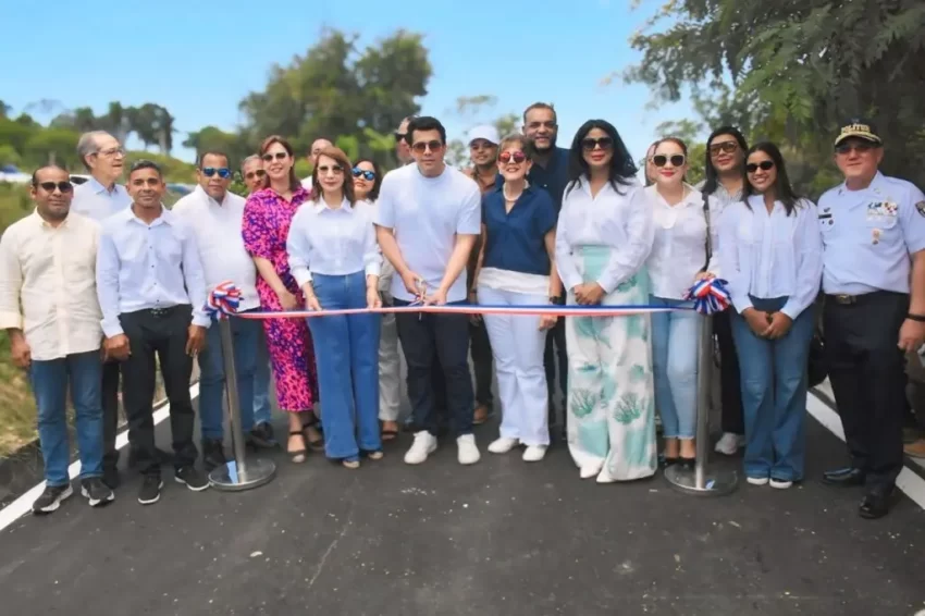 ¿Por qué llama el Ministro David Collado a defender los destinos turísticos?