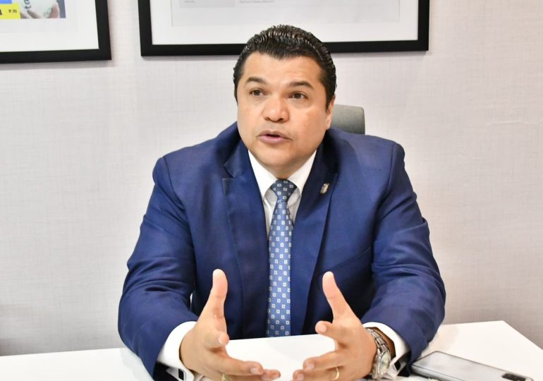 "Por donde quiera que toquen al gobierno del PRM, da corrupción", asegura Tobías Crespo