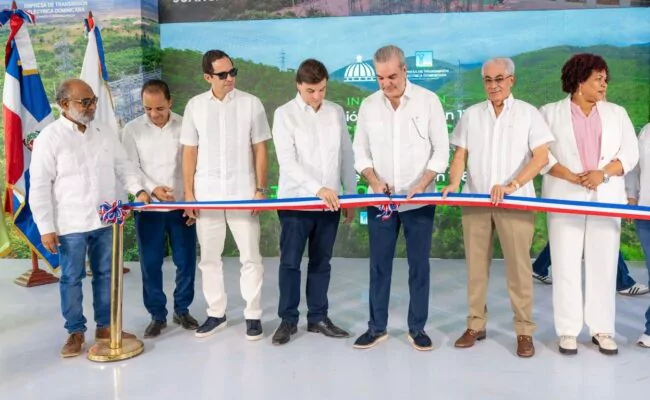 Presidente Abinader inaugura infraestructuras eléctricas que impulsarán desarrollo energético y turístico en Pedernales