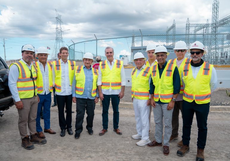 Ministro Santos asegura incorporación de nuevas plantas a gas fortalecerá el sistema energético a corto plazo