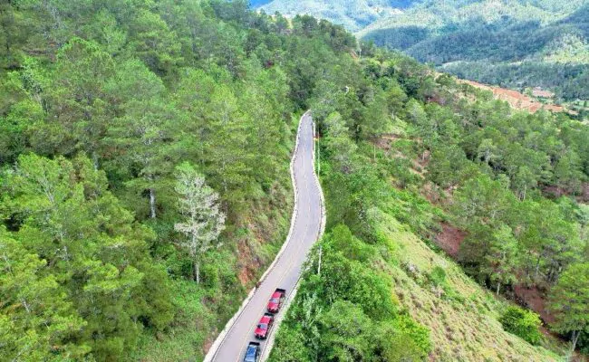 Presidente Abinader cumple anhelo del pueblo de Constanza inaugurando carretera hacia Salto de Aguas Blancas; la obra implicó inversión de RD$485 millones