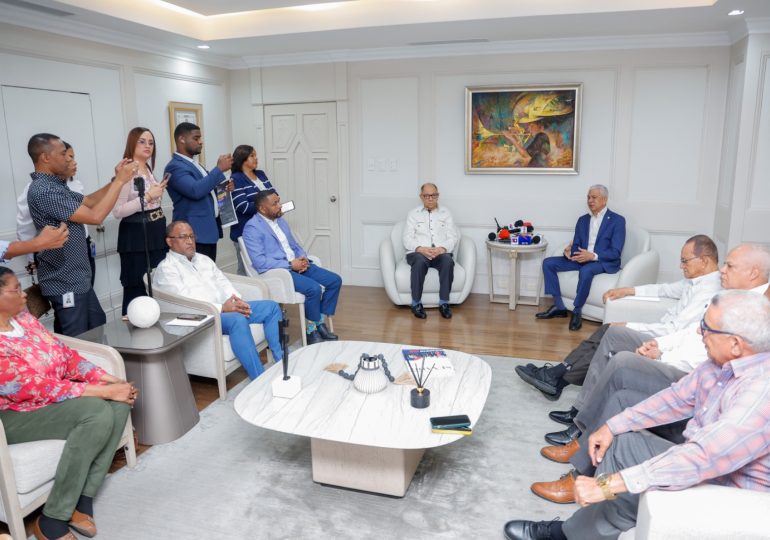 Centrales Sindicales suspenden llamado a Vigilia tras diálogo con el presidente del Senado, Ricardo de los Santos