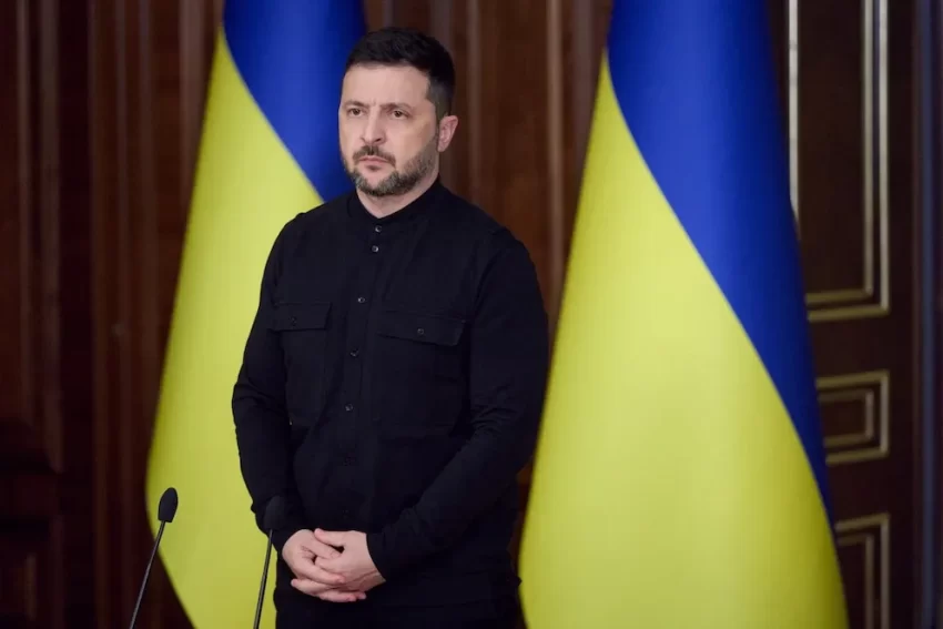 Volodímir Zelenskiy impulsa en Londres a la ‘Coalición de los Dispuestos’, exige más apoyo militar y aumenta la presión sobre Rusia”
