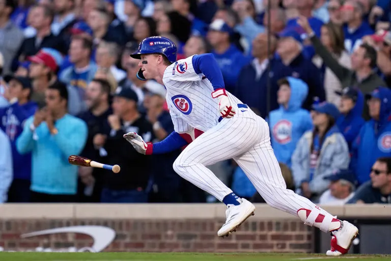 🐻 Los Cachorros anotan 4 en el primer inning y vencen 4-3 a los Cerveceros para evitar la barrida