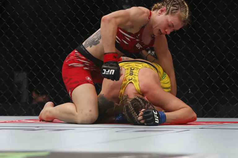 Tainara Lisboa cae ante Melissa Croden en UFC Canadá
