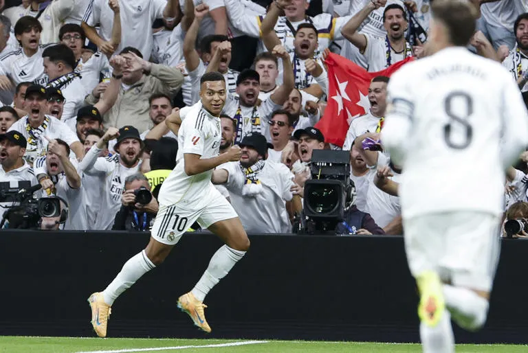 🔥¡LOS REYES DEL FÚTBOL!🔥 Mbappé y Lamine Yamal lideran el Mejor Once FIFA 2025