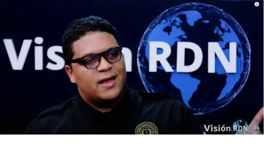 "Complicidad y silencio desde el poder”: Ángelo Vásquez lanza duras acusaciones sobre el manejo de los datos biométricos y el control migratorio en RD