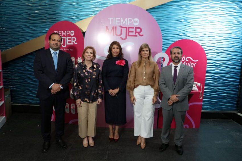 Laboratorios Amadita celebra el evento “Tiempo de Mujer”