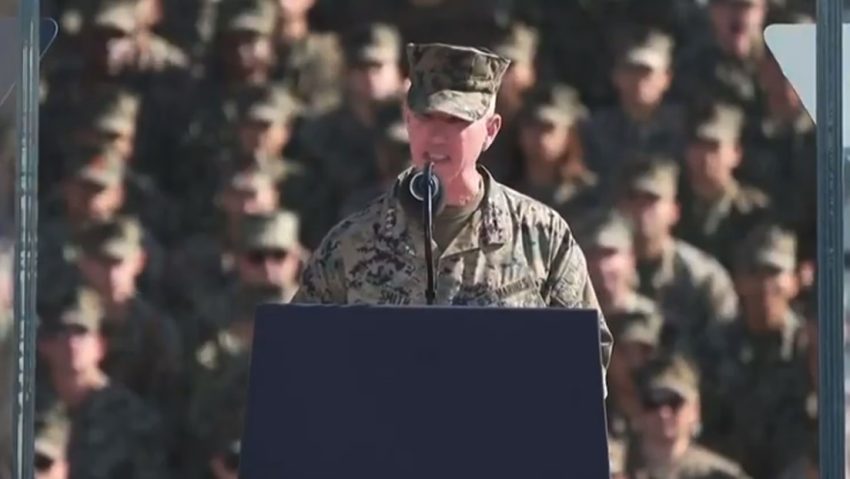 "El próximo combate se acerca. Créanme, se acerca", advierte comandante de los Marines de EE.UU.