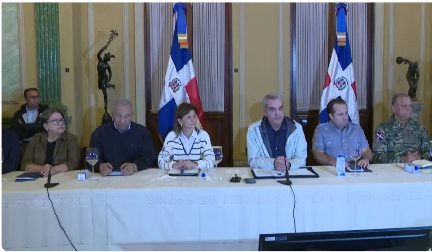 Gobierno suspende trabajo y docencia para este viernes por efectos de tormenta Melissa