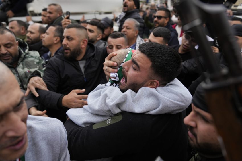 Israel libera a presos palestinos