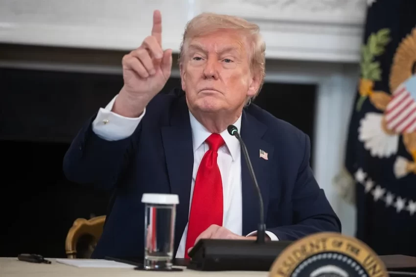 Trump adelanta que la segunda fase del acuerdo sobre Gaza incluirá un desarme obligatorio