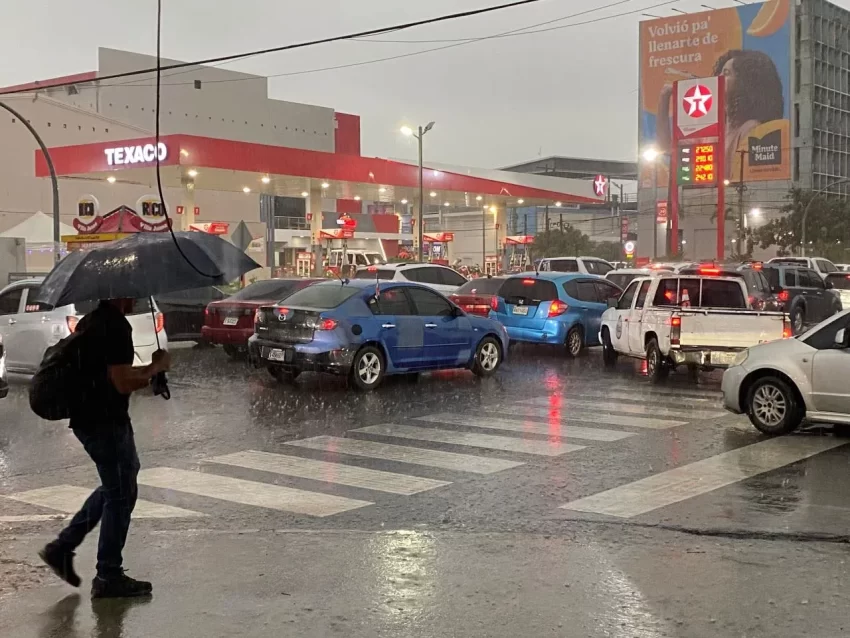 INDOMET pronostica aguaceros para este domingo: continúa oleaje peligroso en toda la Costa Atlántica