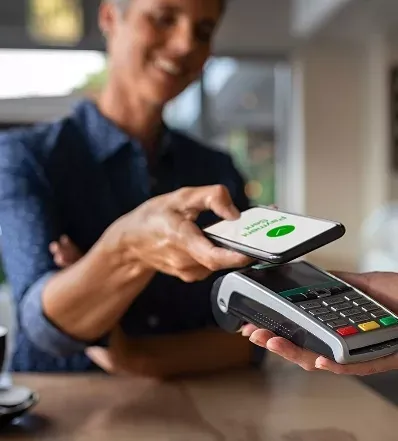 El 77% de los usuarios utiliza aplicaciones móviles, dice informe