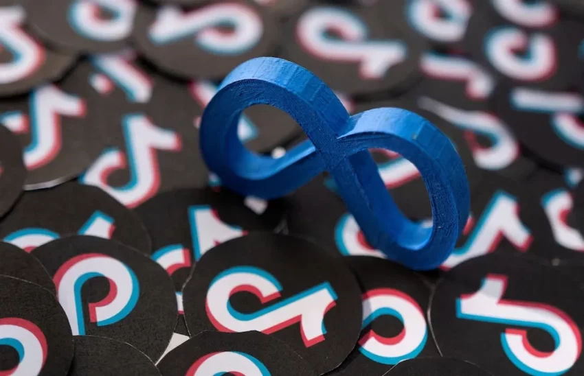 🌐¡VOLCÁN DIGITAL EN EUROPA!🌐 TikTok y Meta acusados por incumplir las normas de transparencia de la UE