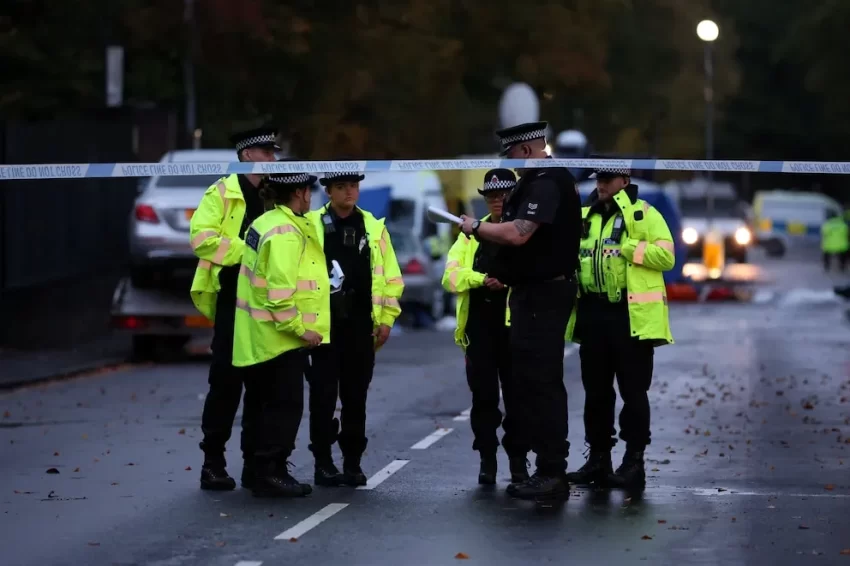 Policía británica identifica a las dos víctimas del ataque en sinagoga de Manchester durante Yom Kippur