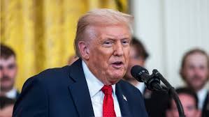 Trump anuncia que visitará China