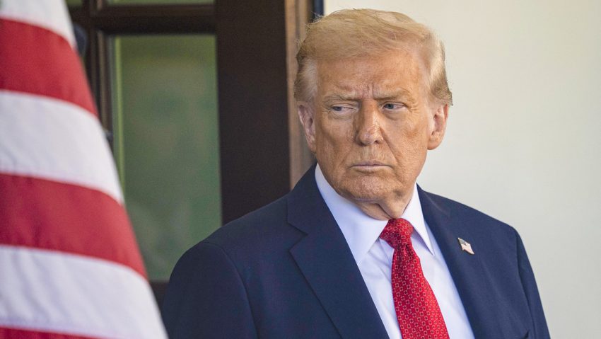 Trump lanza nueva amenaza a Hamás si "sigue actuando mal"