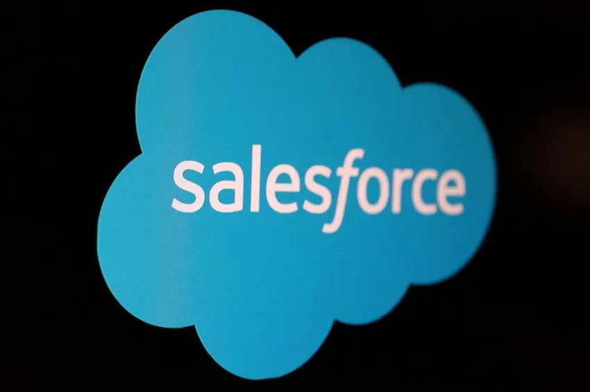 Salesforce es demandada por dos autoras que la acusan de usar miles de libros sin permiso para entrenar su IA XGen