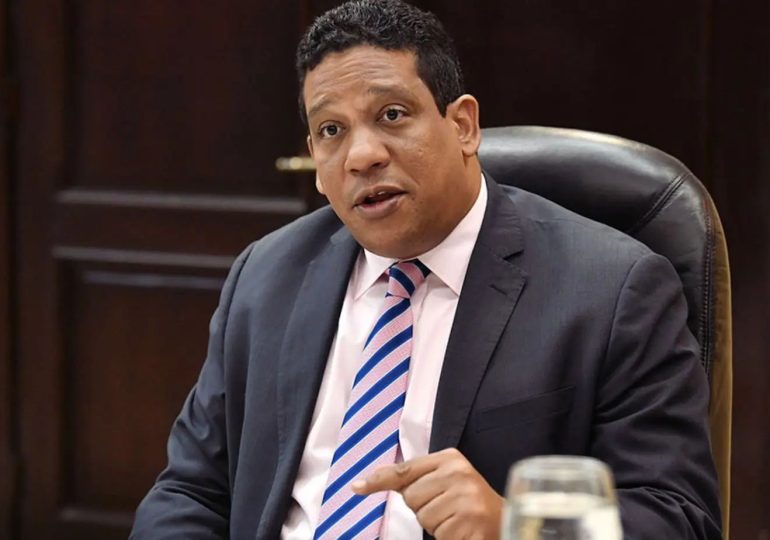 ADOCCO dice Carlos Pimentel falta a la verdad sobre el proceso de Licitación Licencias de Conducir del INTRANT