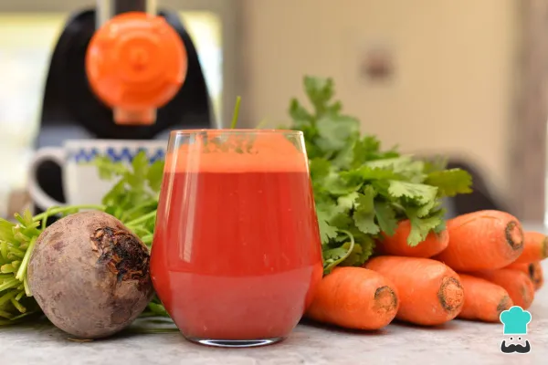 Jugo de remolacha y zanahoria