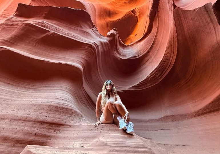 Karol G disfruta de unas vacaciones en el Cañón del Antílope
