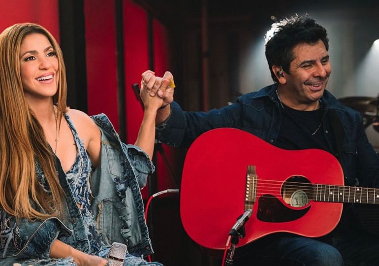 Shakira celebra los aniversarios de sus icónicos álbumes “Pies Descalzos” y “Fijación Oral” con Spotify