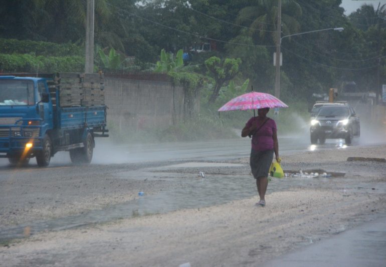 Una vaguada inducida por Melissa mantiene condiciones lluviosas en República Dominicana