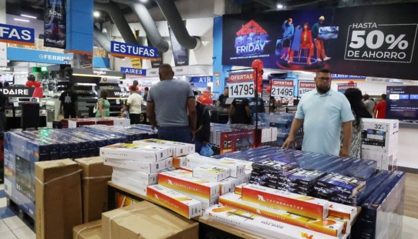 Entidades bancarias se unen a facilidades de precios bajos