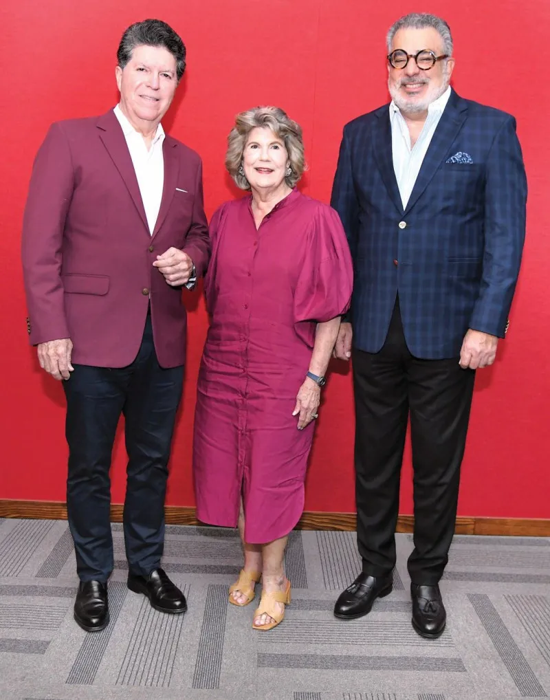 📖✨ “Rosalía Gómez de Caro presenta ‘El Arte de Vivir’: un libro que fusiona elegancia, recetas y estilo dominicano”