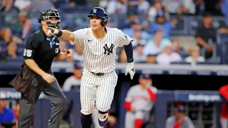 🚨 “¡ALERTA EN EL BRONX! Los New York Yankees buscan refuerzo en el campocorto ante la baja de Anthony Volpe”