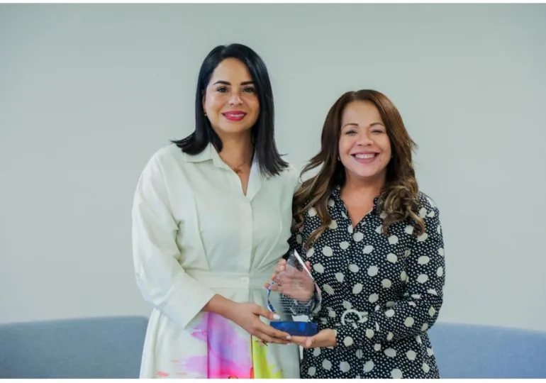 Gabinete de Política Social destaca la labor del CEDI Mujer y reconoce el liderazgo de su directora Ana Lendor