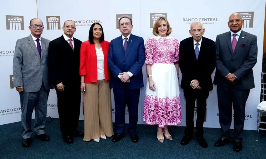 📚✨ “¡UNA JORNADA DE CULTURA! Banco Central de la República Dominicana pone en circulación tres nuevos libros en su Biblioteca Juan Pablo Duarte”