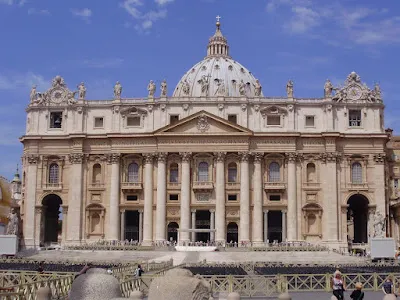   PALABRA DE DIOS MARTES DE LECTURA "Señor, si eres tú, mándame ir a ti caminando sobre el agua". Jesús le contestó: "Ven".